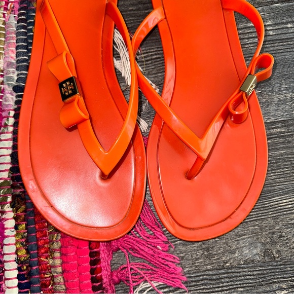TORY BURCH orange and gold jelly bow flip flop thong sandals 7 - Picture 2 of 6